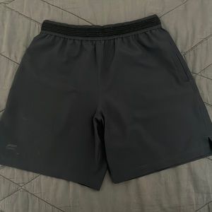 FABLETICS BLACK 6.5 IN SHORTS|